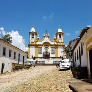 Colégio Roberto Carneiro - São João Del Rei + Tiradentes - 03 de julho 2026 (4º ano)
